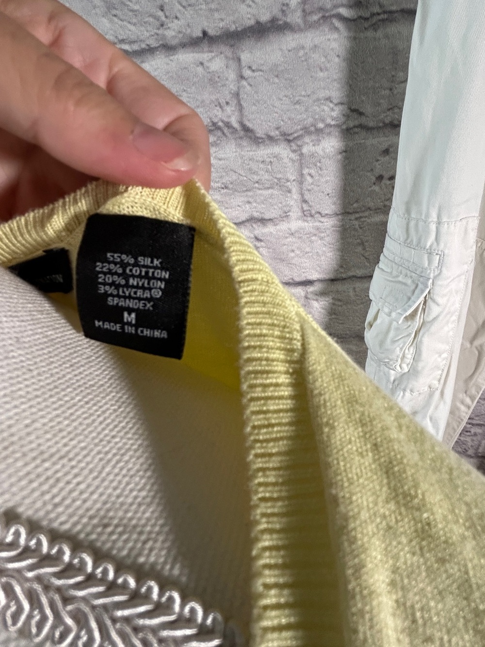 Moda Buttery Soft Yellow Silk Blend Lightweight Scoop Neck Sweater - Picture 3 of 6